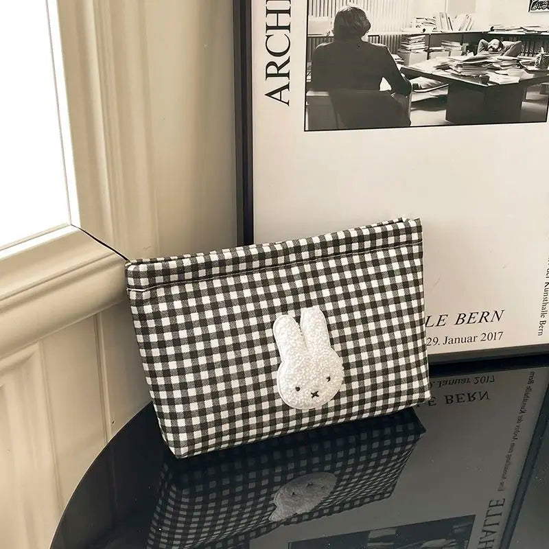 NEW Miffy Kawaii Makeup Bag